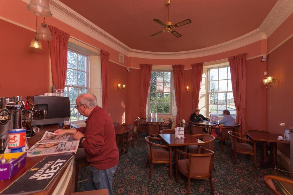 Woodland House Hotel ダンフリーズ エクステリア 写真